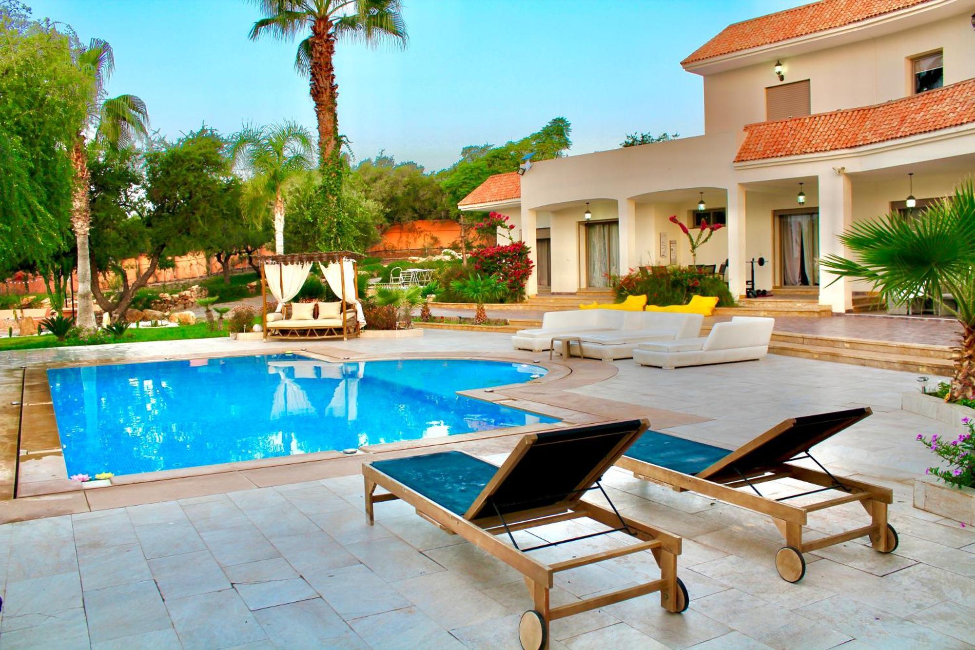 Blanche Piscine Chauffée Agadir